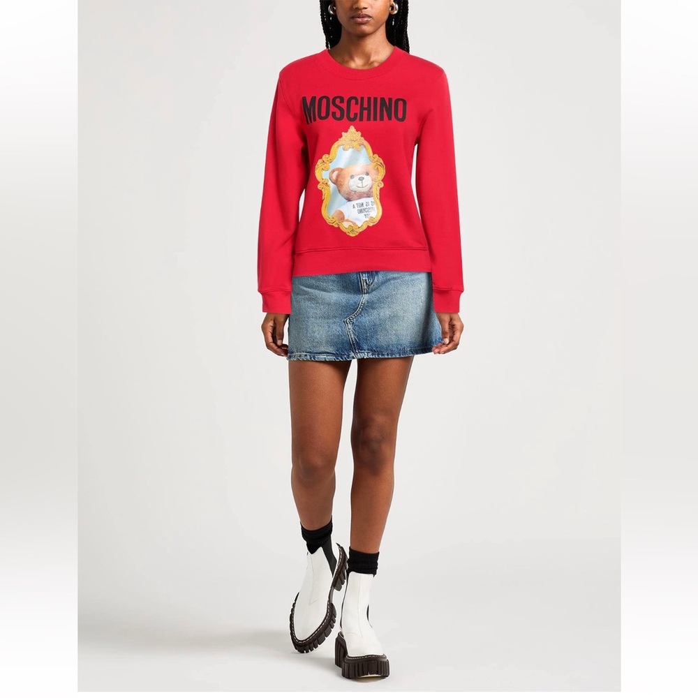 BNWT Moschino Red Top Sweatshirt with Gold Framed Teddy Bear Design